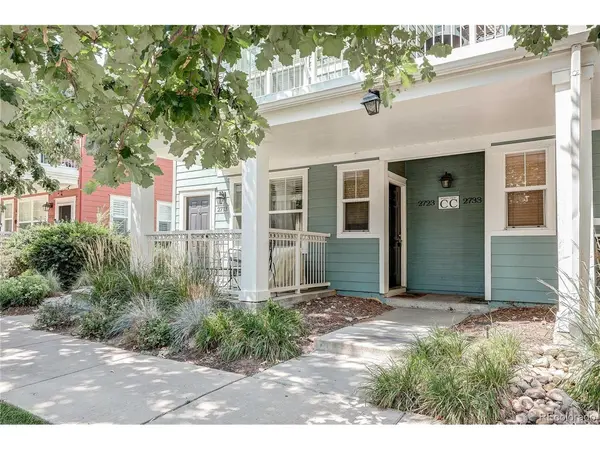 2723 Roslyn, Denver, CO 80238