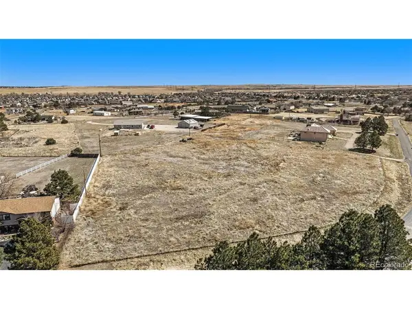 978 S Buchanan, Aurora, CO 80018