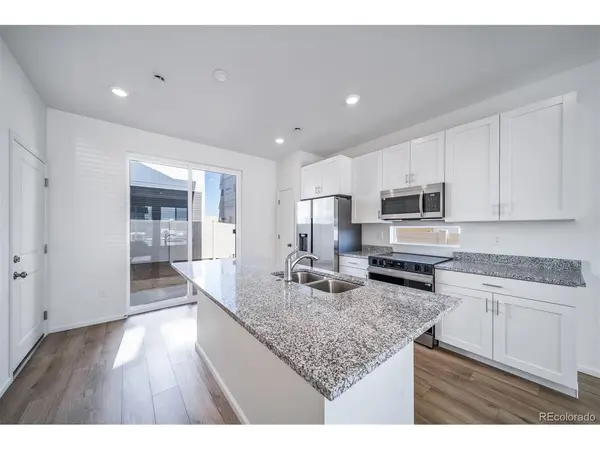 46601 Sunflower, Bennett, CO 80102