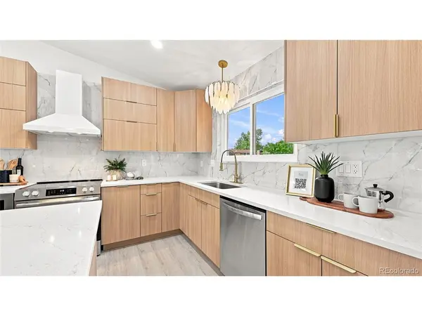 9491 W Jewell, Lakewood, CO 80227