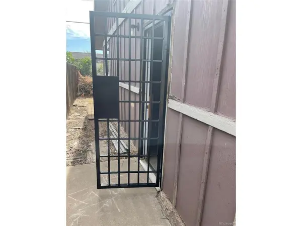 8010 Jasmine, Dupont, CO 80024