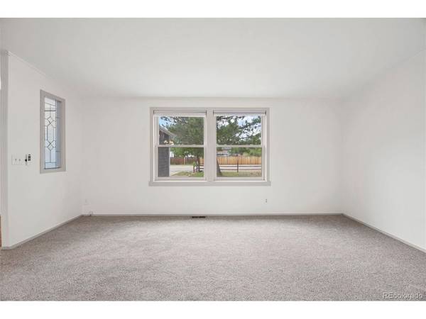 8646 S Carr, Littleton, CO 80128
