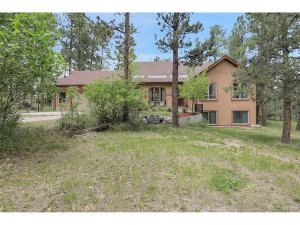 171 Columbine, Larkspur, CO 80118
