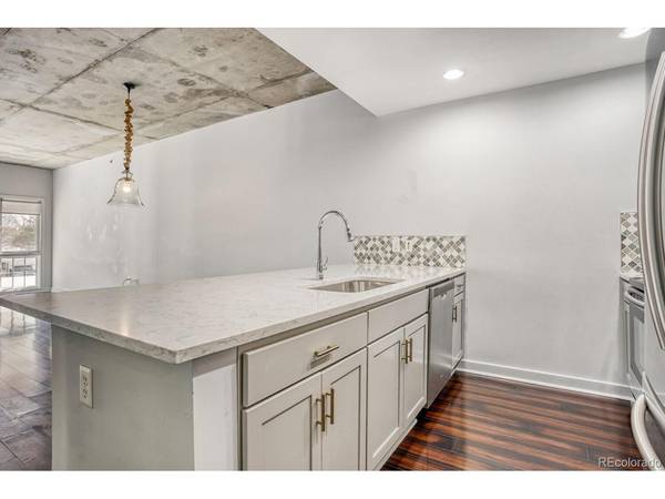 275 S Harrison #208, Denver, CO 80209