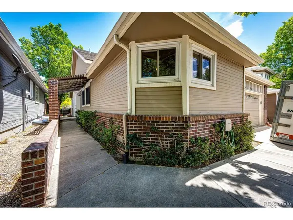 2566 S Independence, Lakewood, CO 80227