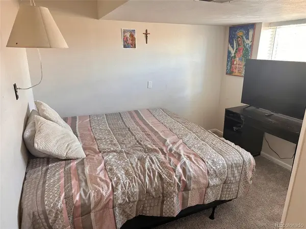 20927 Kelly, Denver, CO 80249