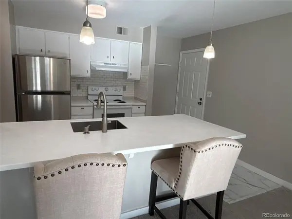 2575 S Syracuse #J102, Denver, CO 80231