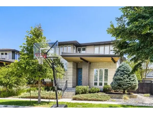 2752 Jamaica, Denver, CO 80238