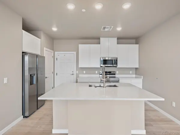 6153 N Ceylon #3-102, Denver, CO 80249