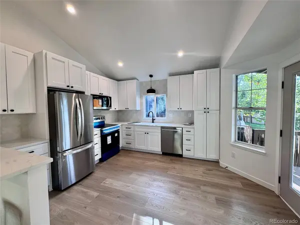9633 W Elmhurst, Littleton, CO 80128