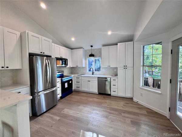 9633 W Elmhurst, Littleton, CO 80128