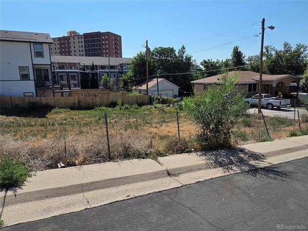 880 Winona, Denver, CO 80204