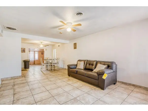 771 Troy, Aurora, CO 80011