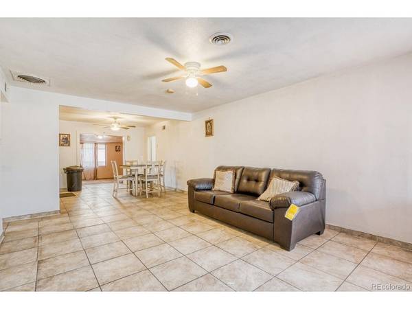 771 Troy, Aurora, CO 80011