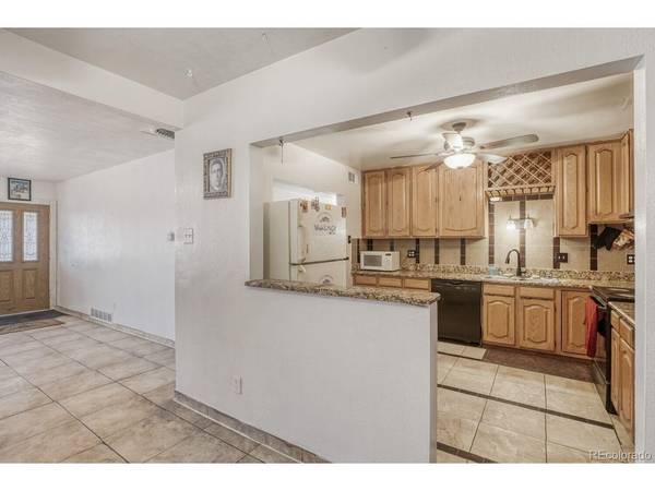 771 Troy, Aurora, CO 80011