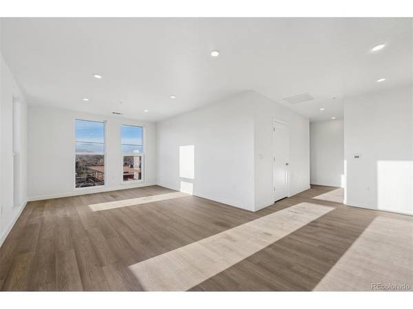 639 29th #400, Denver, CO 80205