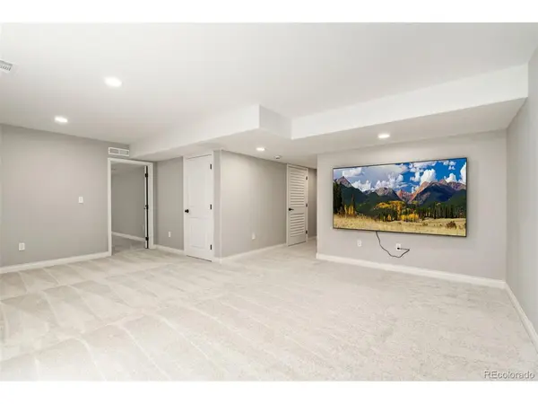 2055 Vineyard, Windsor, CO 80550