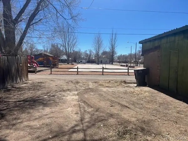922 8th, Alamosa, CO 81101