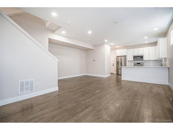 1320 Knox, Denver, CO 80204