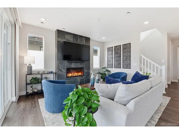8697 Middle Fork, Littleton, CO 80125