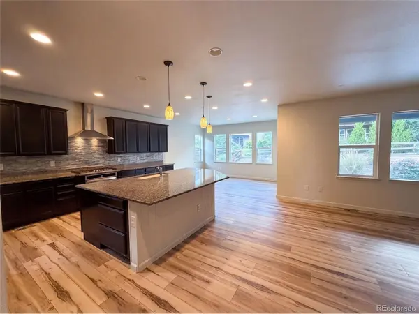 18402 W 93rd, Arvada, CO 80007