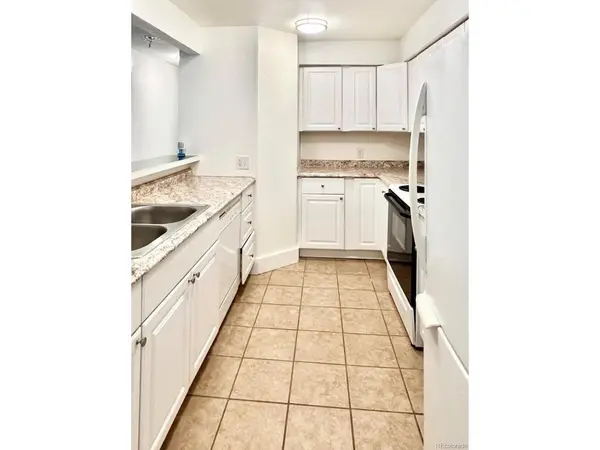 14590 E 2nd #101B, Aurora, CO 80011