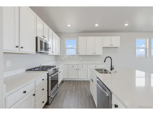 24317 E River Front, Aurora, CO 80019
