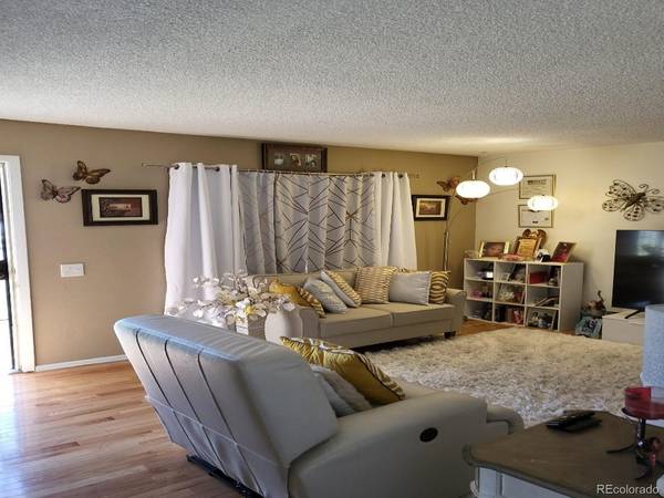 1227 S Uvalda, Aurora, CO 80012