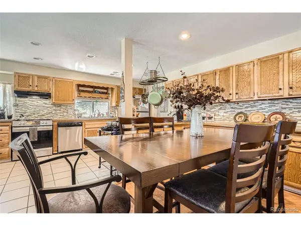 33 L, Golden, CO 80403