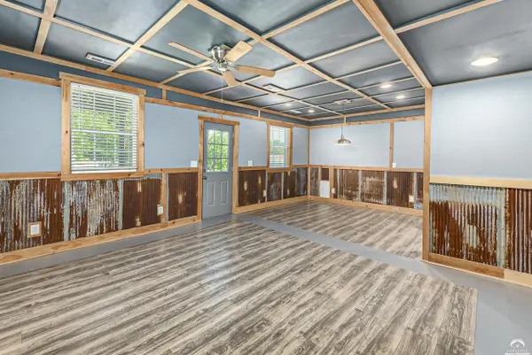 1001 Laurel ST, Pleasanton, KS 66075