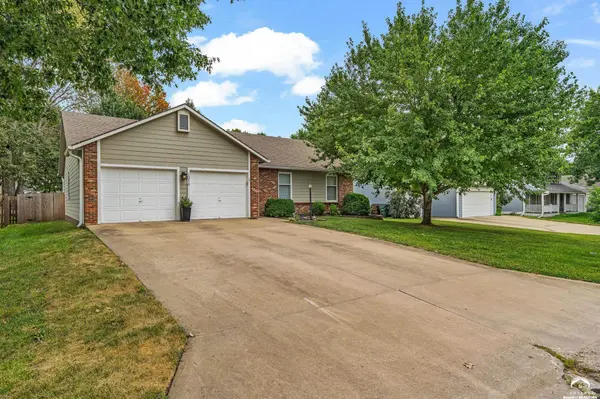 1016 Andover ST, Lawrence, KS 66049