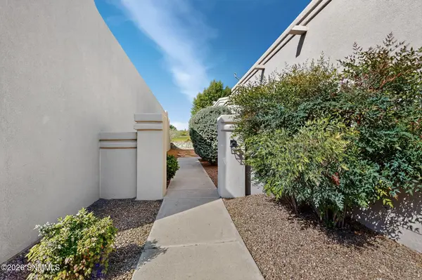 1531 Fairway Village DR, Las Cruces, NM 88007