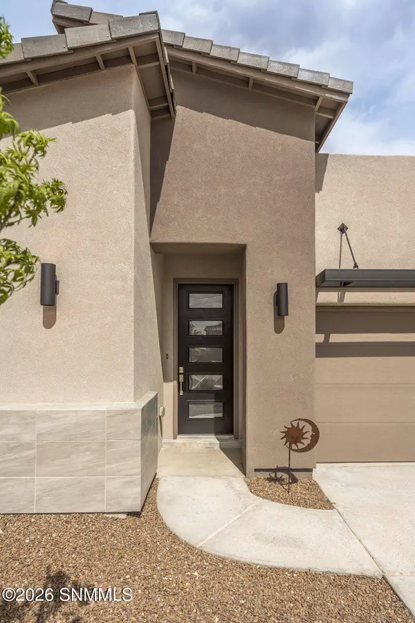 7610 Blue Star LOOP, Las Cruces, NM 88012