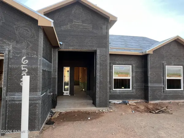6529 Tucan PL, Las Cruces, NM 88012