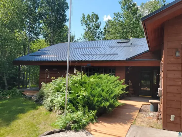181 Linnell Rd, Grand Marais, MN 55604