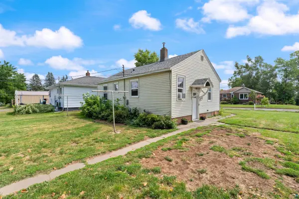 415 W McGonagle St, Duluth, MN 55808-1756