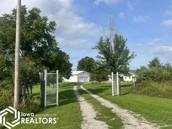 2361 Dakota AVE, Mount Pleasant, IA 52641
