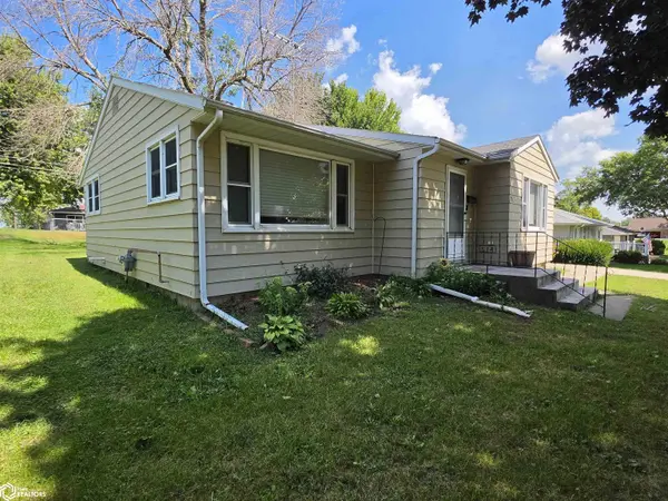 514 W 20Th ST, Carroll, IA 51401