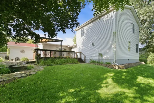 1402 Wood ST, Valparaiso, IN 46383