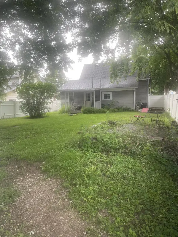 1009 E Market Street,  Crawfordsville,  IN 47933