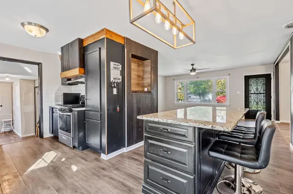 7562 Montana Street, Merrillville, IN 46410