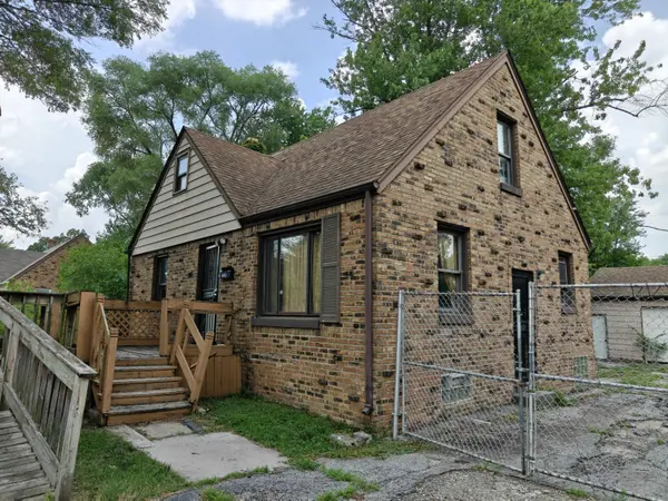840 E 44th Place, Gary, IN 46409