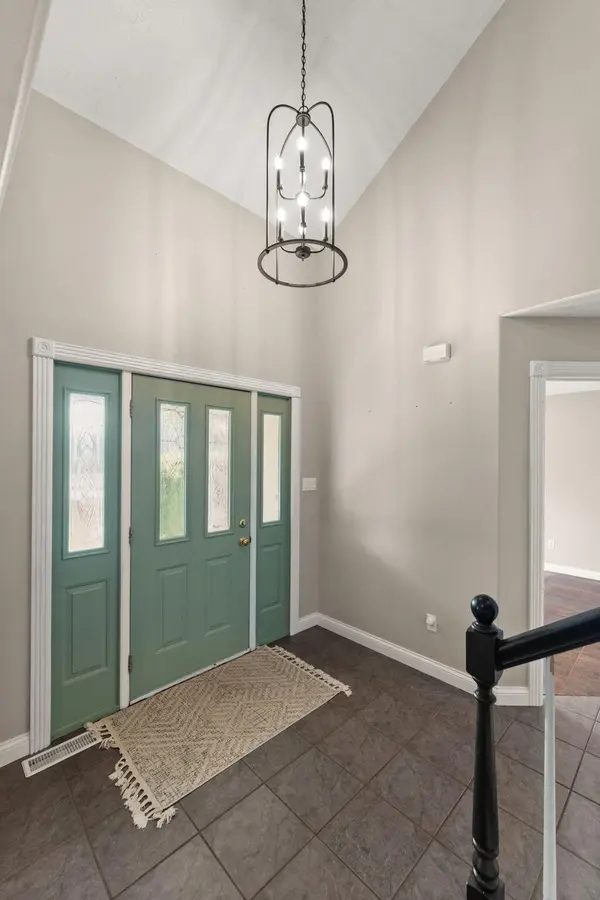 1658 Blue Heron Drive, Valparaiso, IN 46385