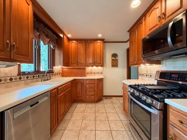 54 Dogwood DR, La Porte, IN 46350
