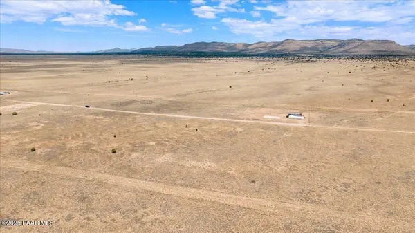 3257 W Limestone DR, Paulden, AZ 86334