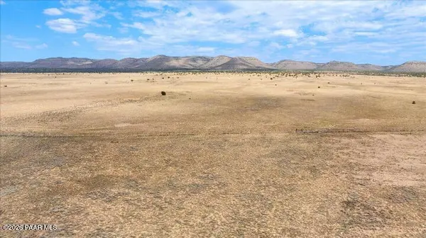 3383 W Limestone DR, Paulden, AZ 86334