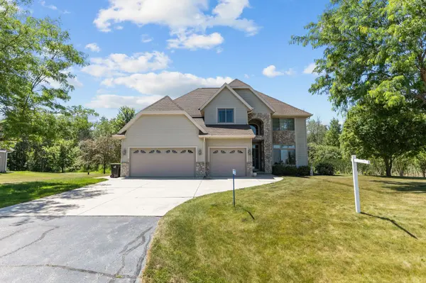 W6928 WESTWOOD DR, Fond Du Lac, WI 54937