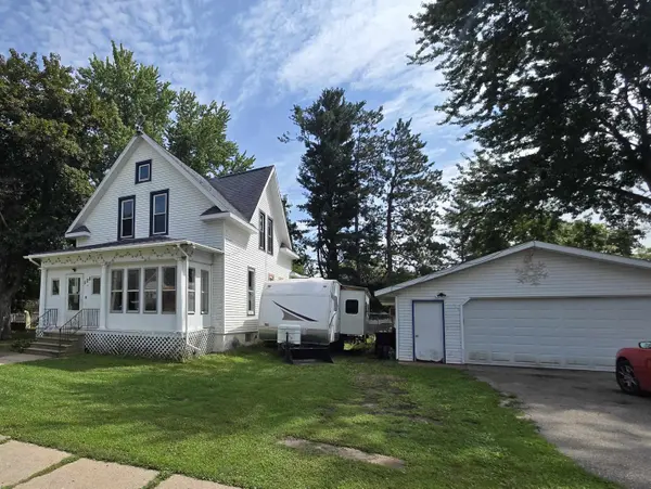 528 PARK AVE, Wild Rose, WI 54984-6839