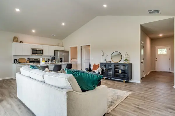 2872 S Maize Ct, Wichita, KS 67215