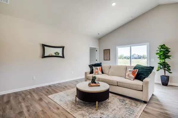 2872 S Maize Ct, Wichita, KS 67215